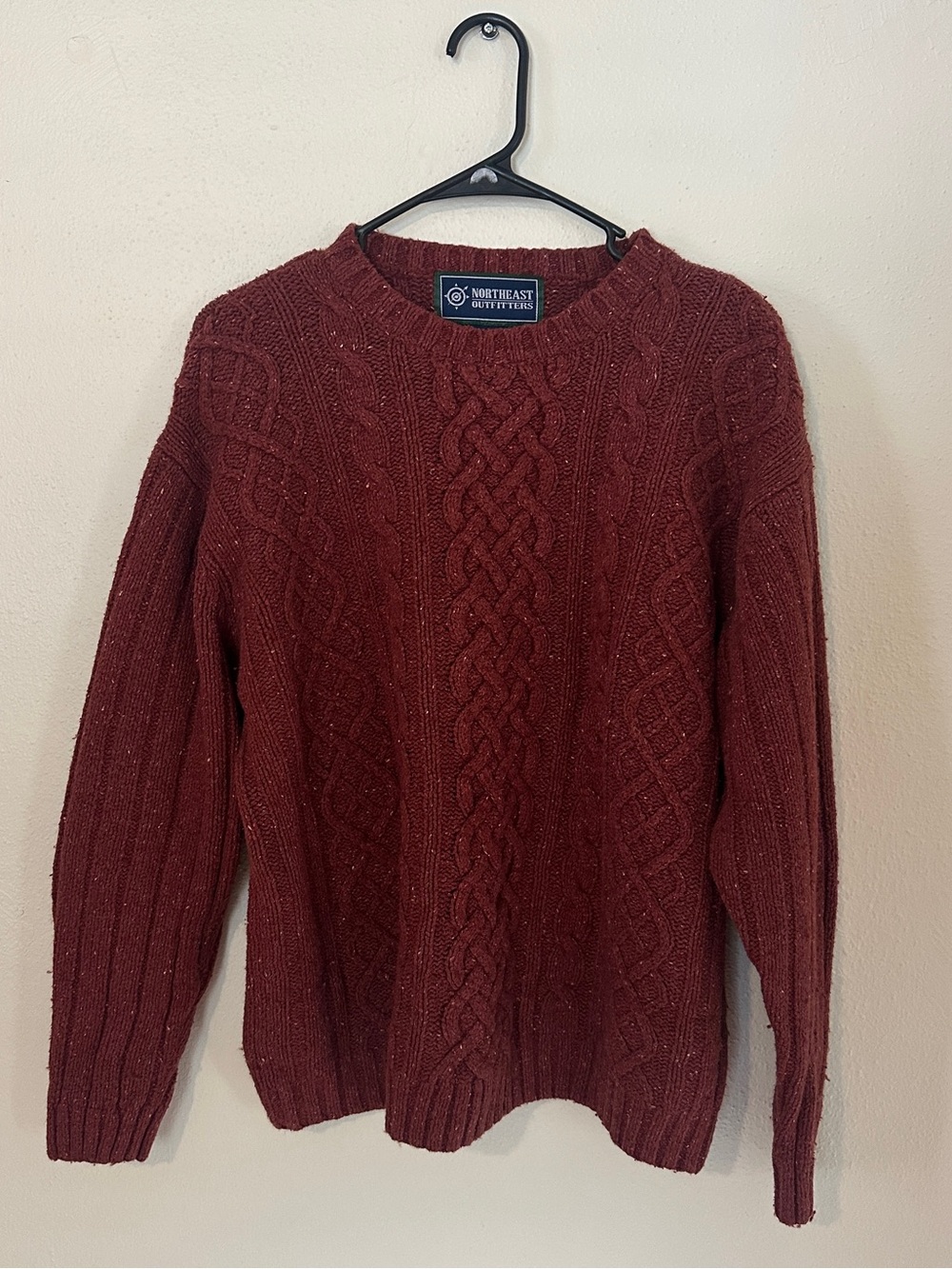 Northeast Outfitters vintage burgundy cable knit sweater size L